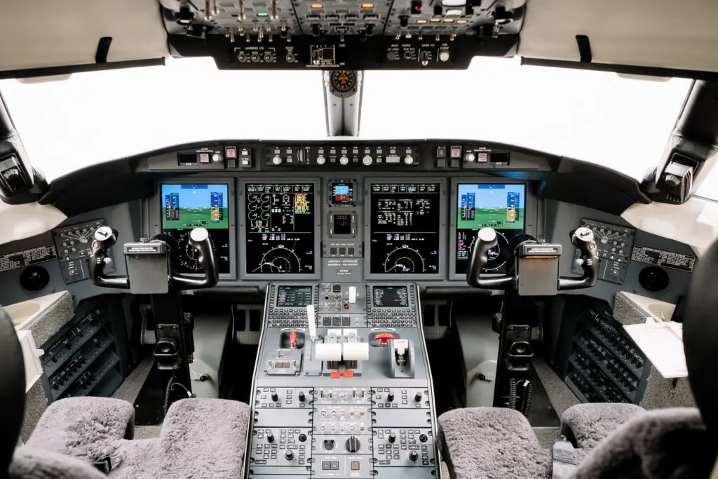 private-plane-Challenger-605-1-1024x683